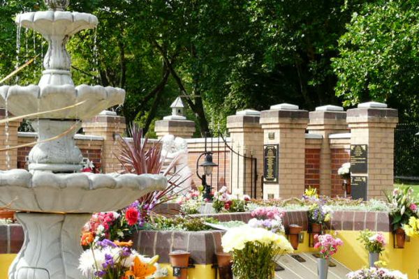 archive_memorial_garden_fountain__large